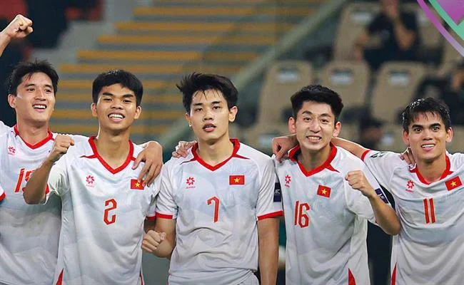 Hỗ trợ qua Hotline